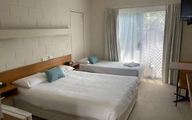 Corlette Palms Motor Inn